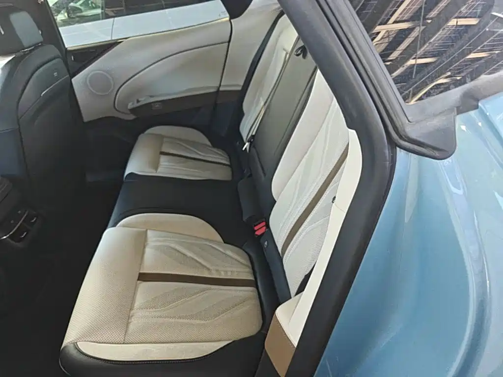Zeekr Крайний Криптон 007 GT — миниатюра 17