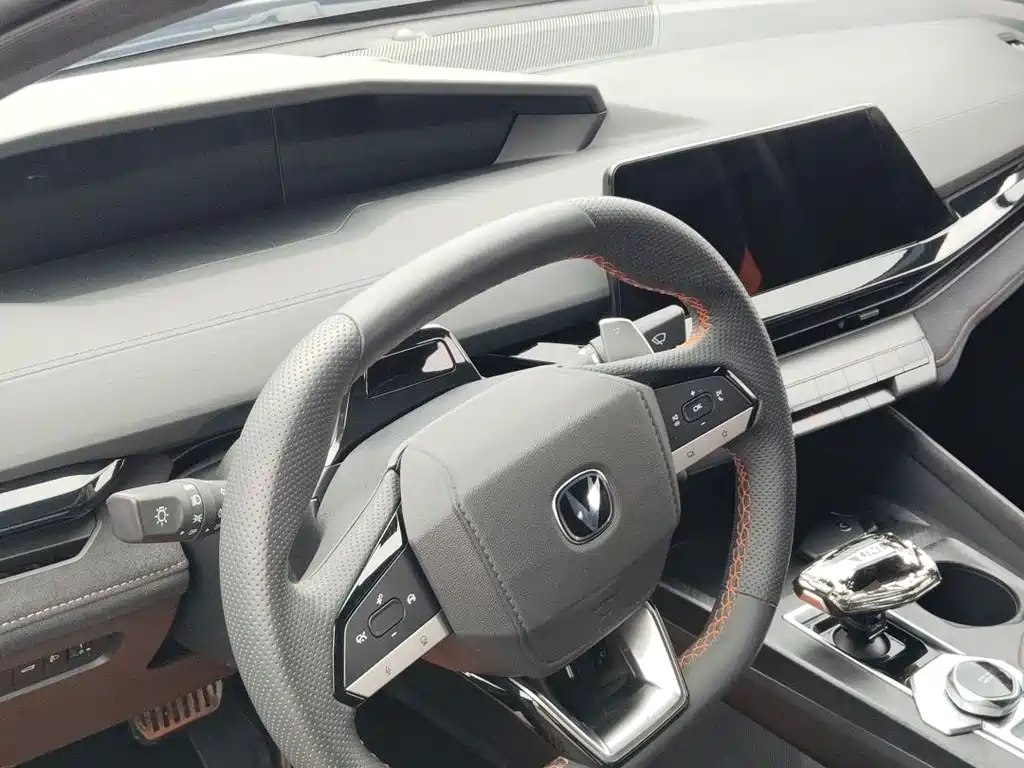 Changan UNI-V 2022 1.5T Sport