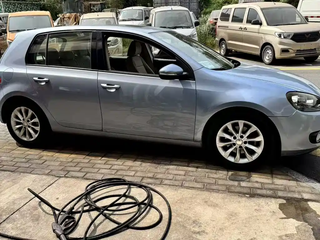 Volkswagen Golf — миниатюра 3