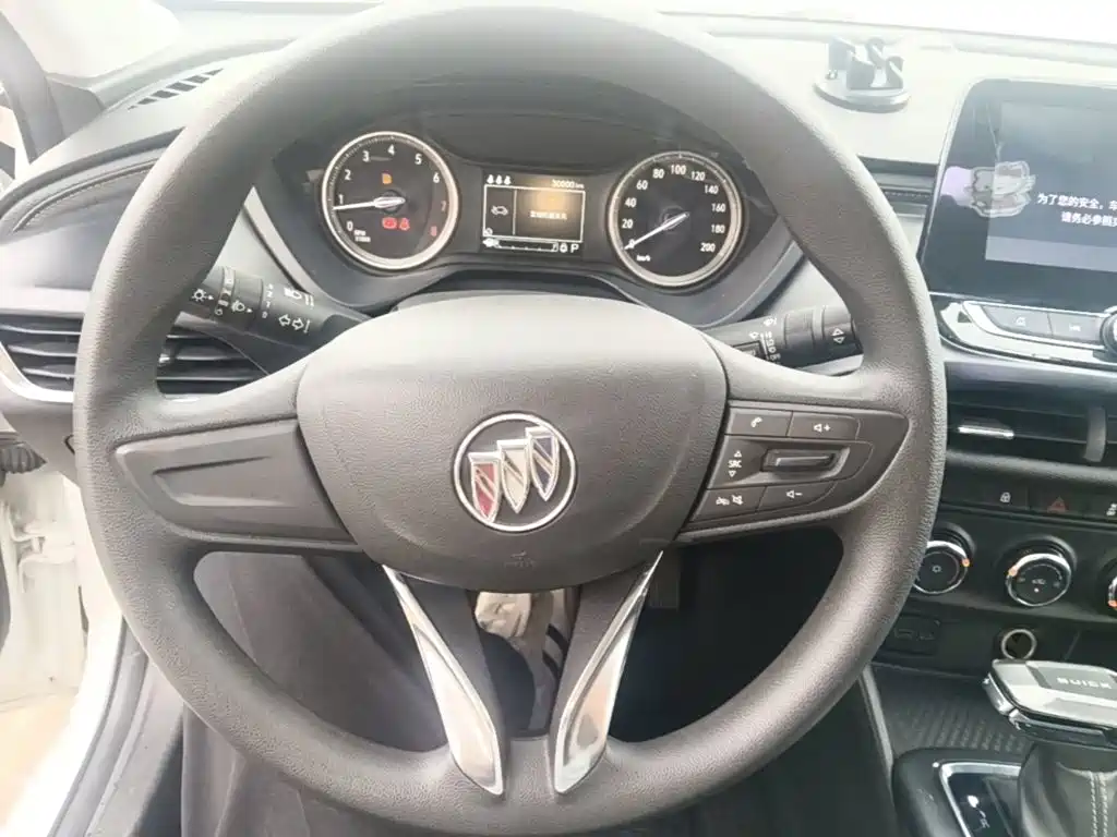 Buick Verano — миниатюра 11