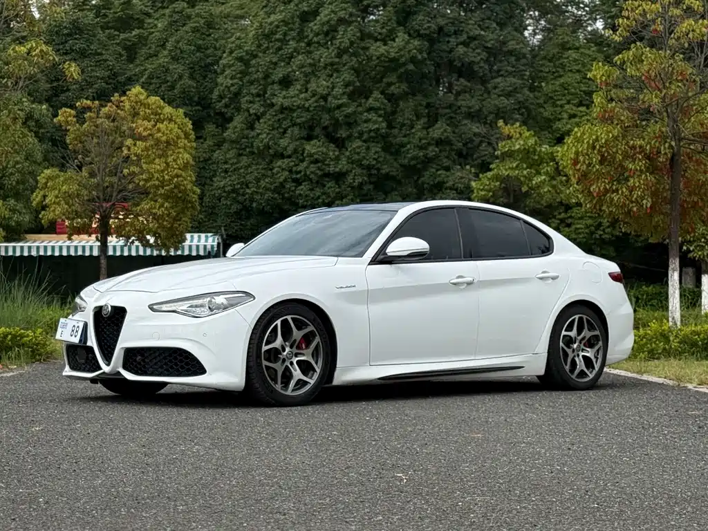Alfa Romeo Giulia