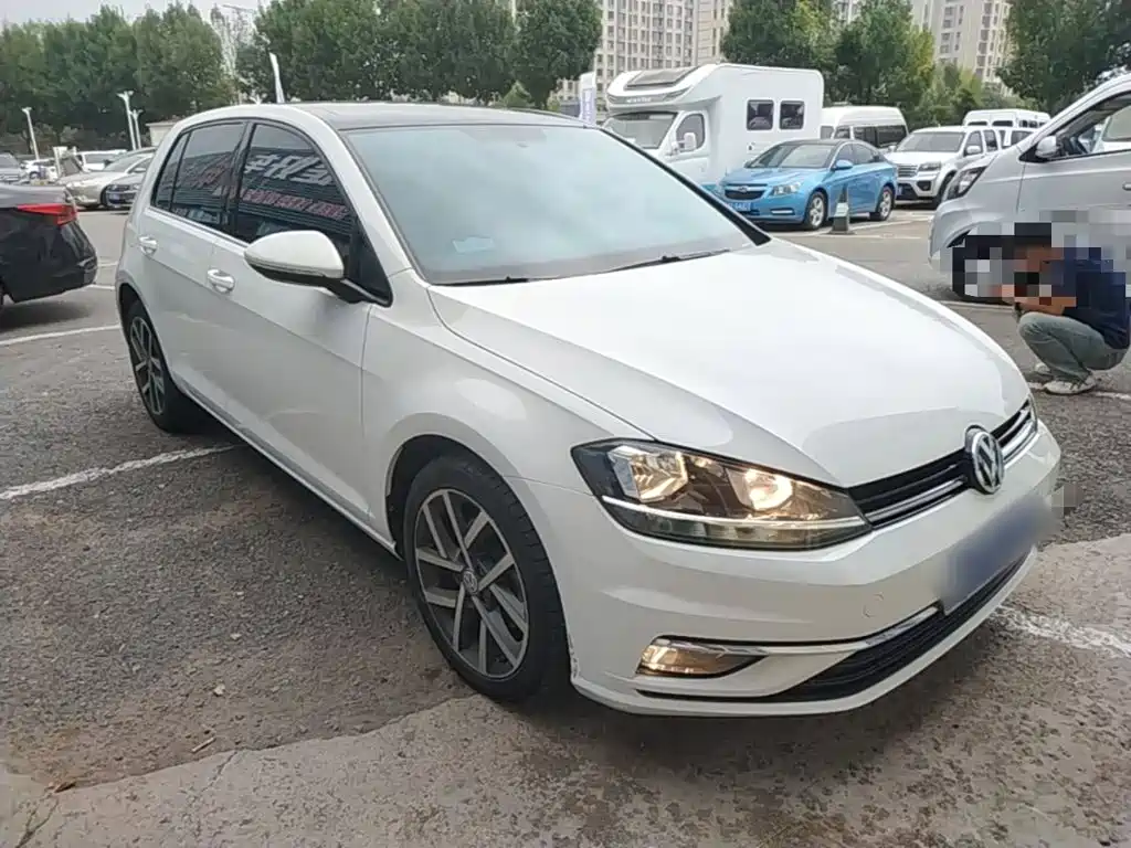 Volkswagen Golf — миниатюра 4