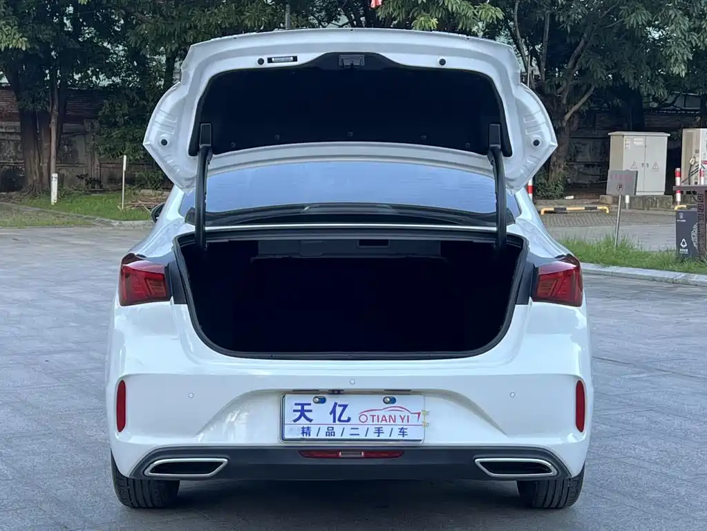 Changan Eado — миниатюра 12