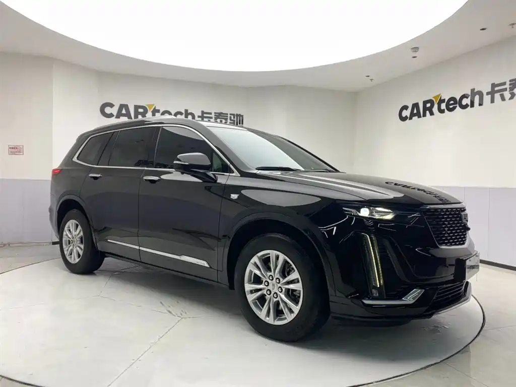 Cadillac XT6 2021 2.0T мест