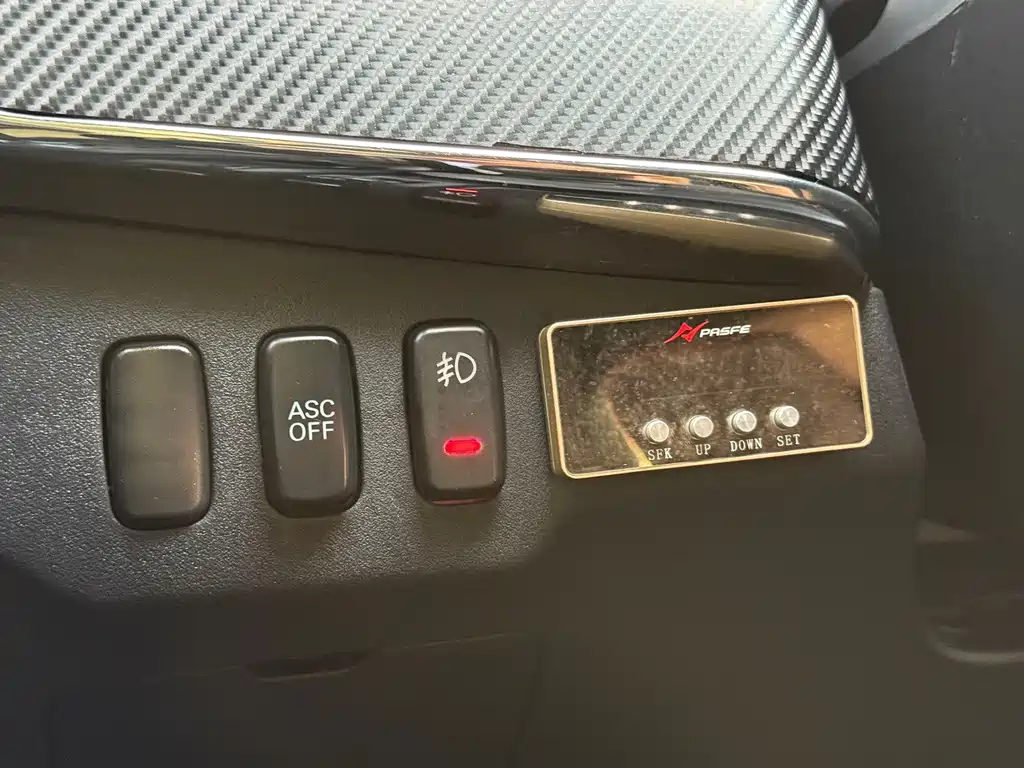 Mitsubishi Lancer EX — миниатюра 6