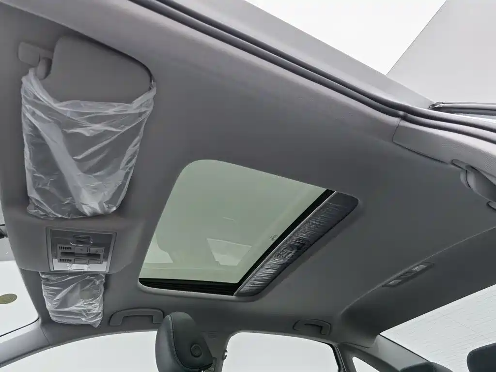 Volkswagen Lavida — миниатюра 14