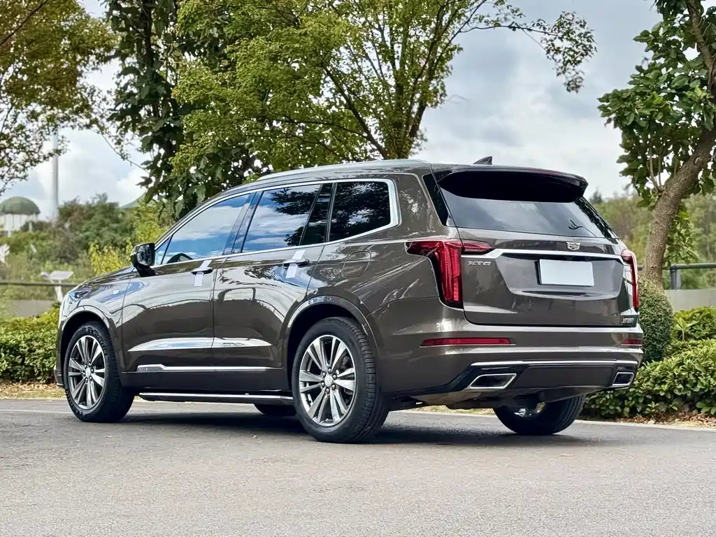 Cadillac XT6 — миниатюра 7