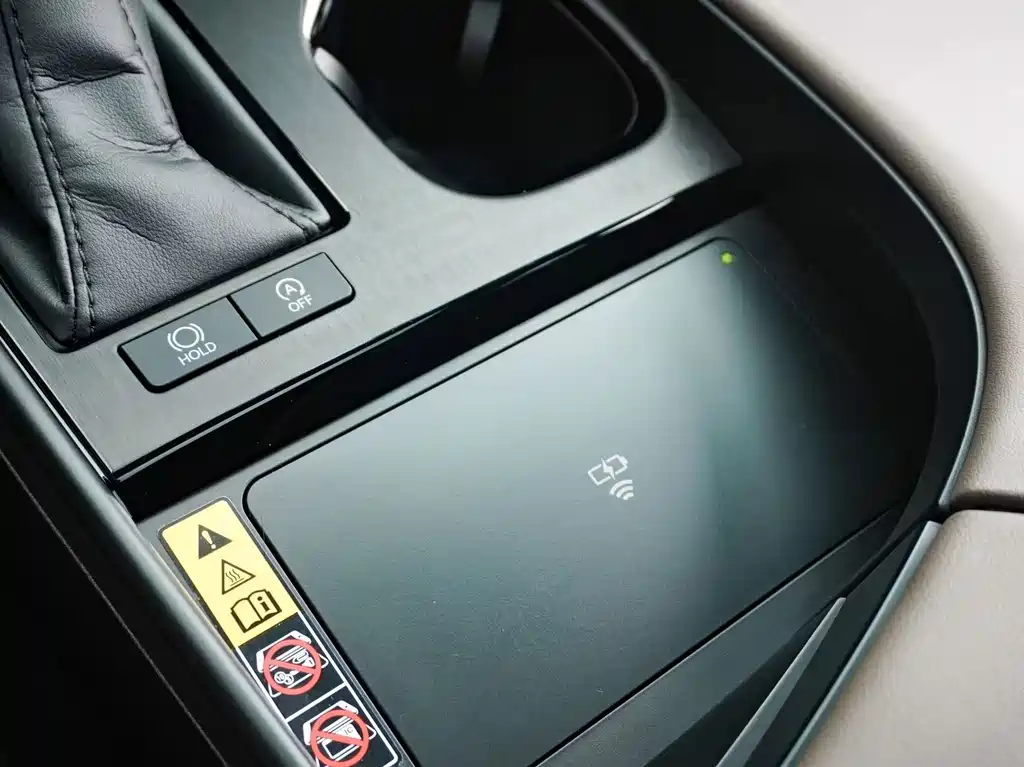 Lexus ES — миниатюра 13