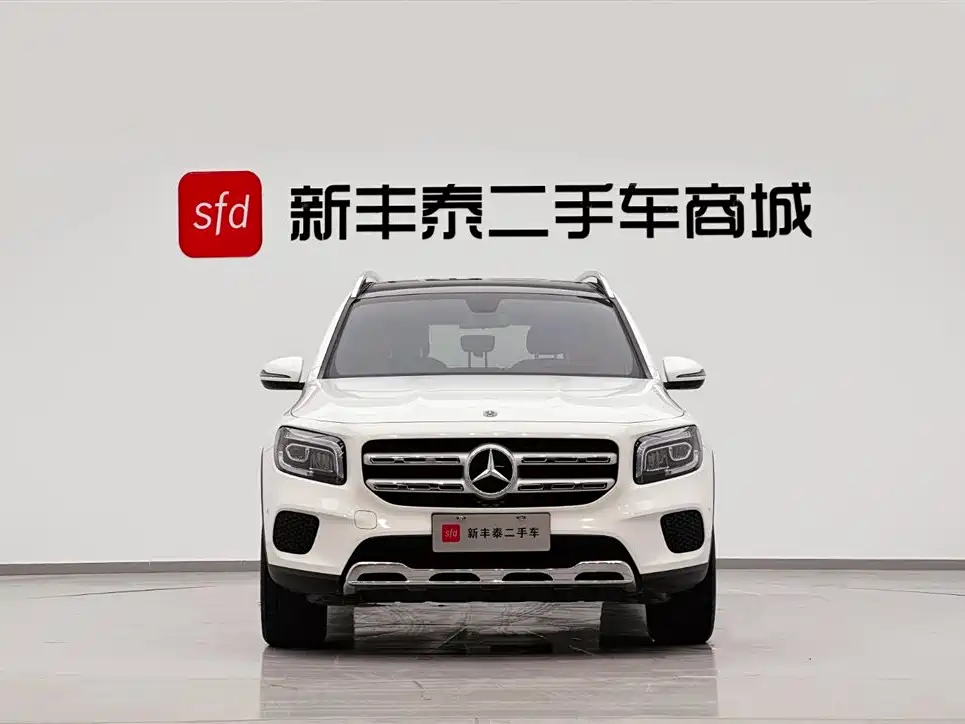 MERCEDES-BENZ GLB