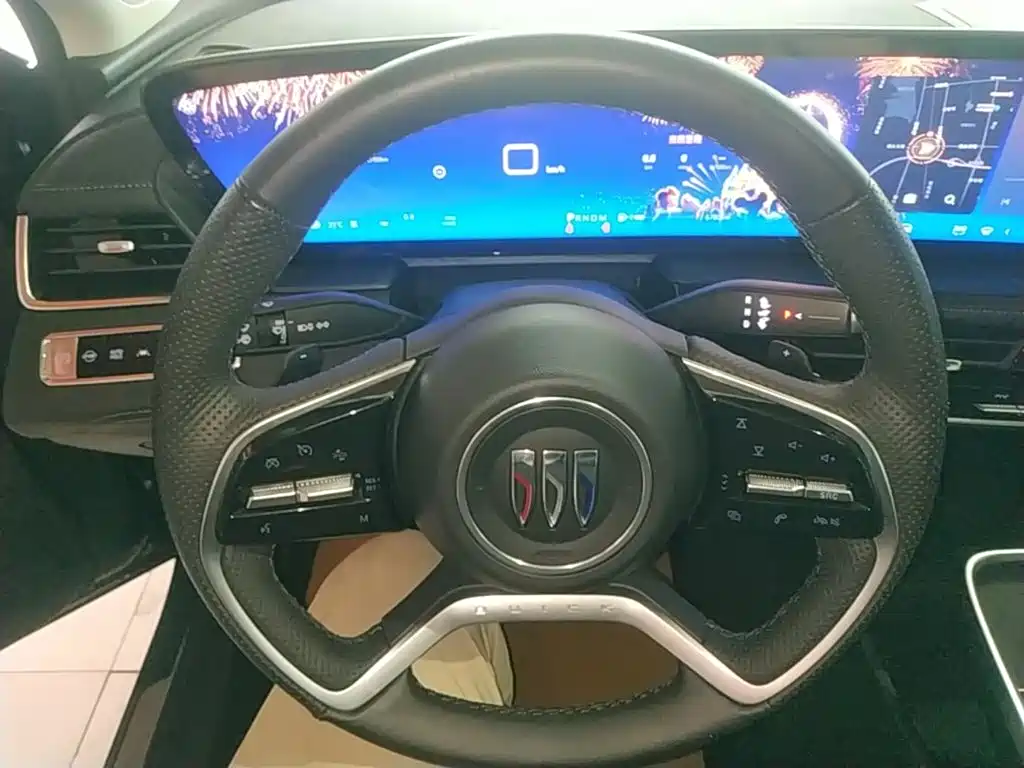 Buick LaCrosse — миниатюра 11