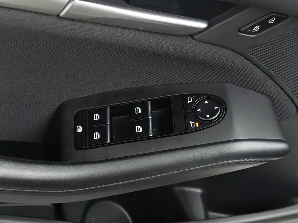 Mazda 3 Axela — миниатюра 9