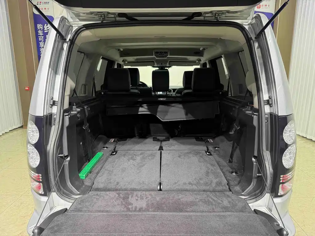 Land Rover Discovery — миниатюра 19