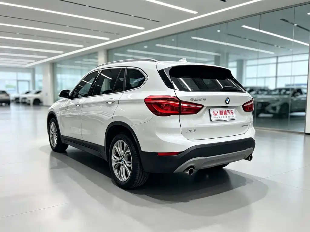 BMW X1 — миниатюра 9