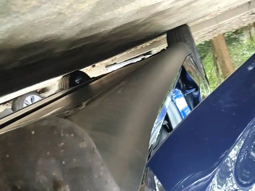 Tesla Model Y — миниатюра 21