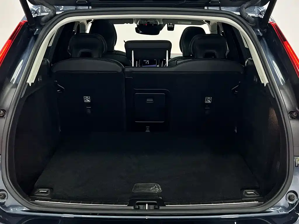 Volvo XC60 — миниатюра 11