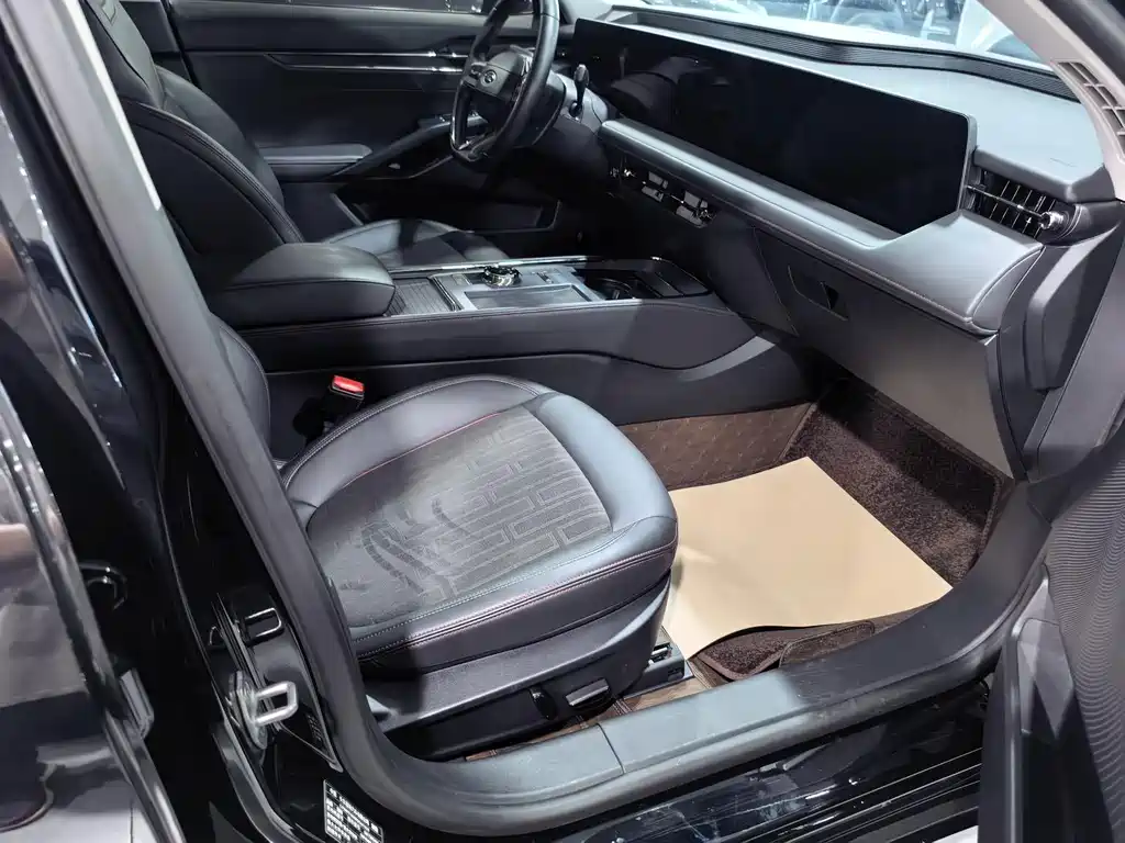 Ford Mondeo — миниатюра 6