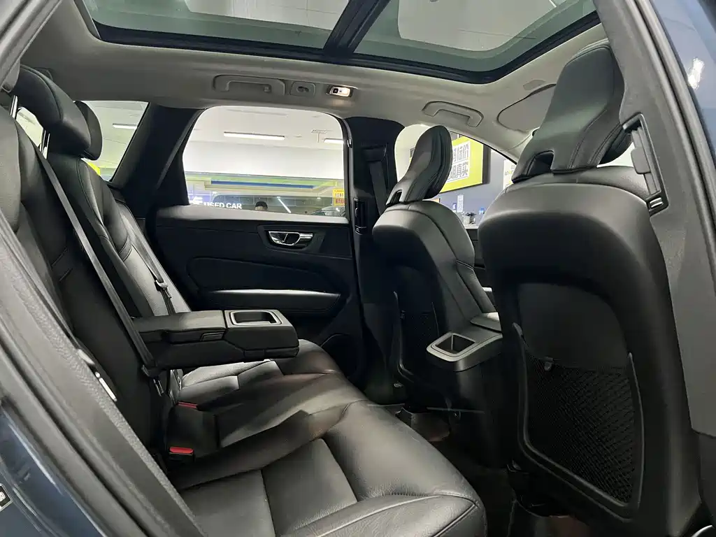 Volvo XC60 — миниатюра 17