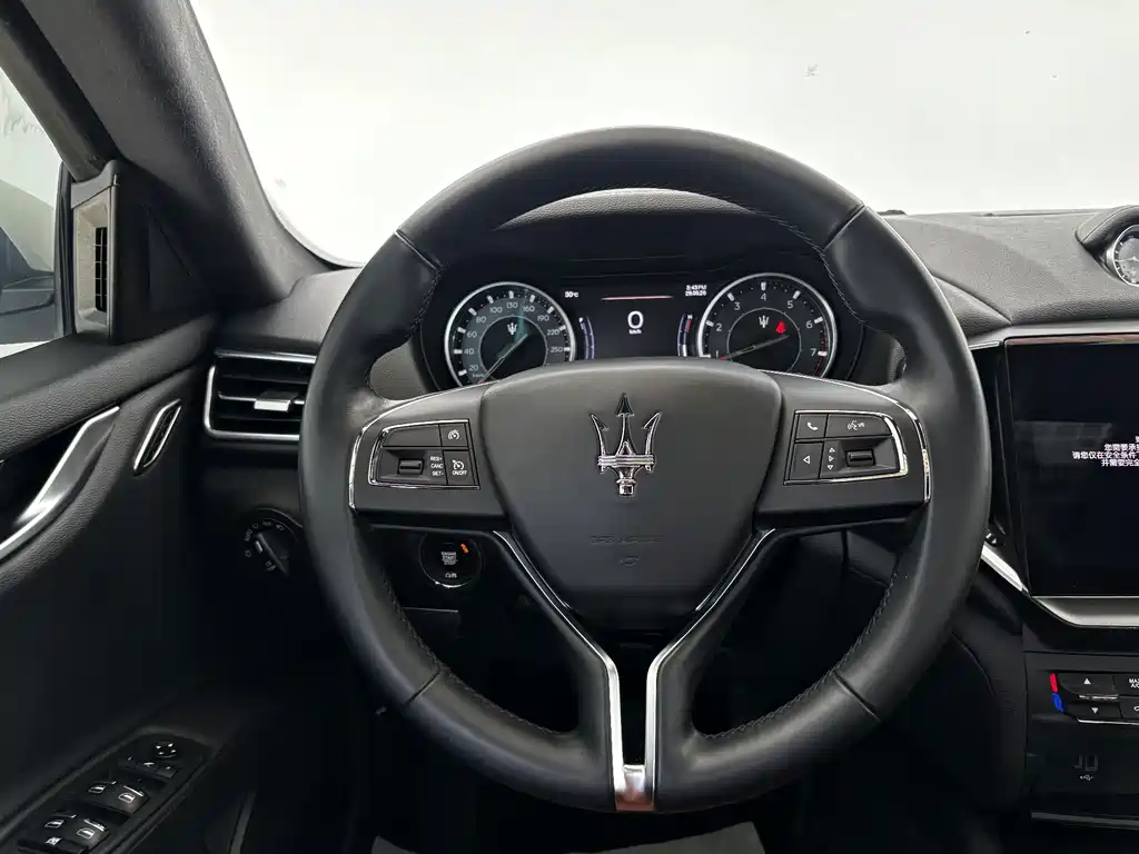 Maserati Ghibli — миниатюра 16