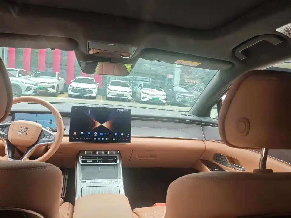 BYD Han L — миниатюра 5