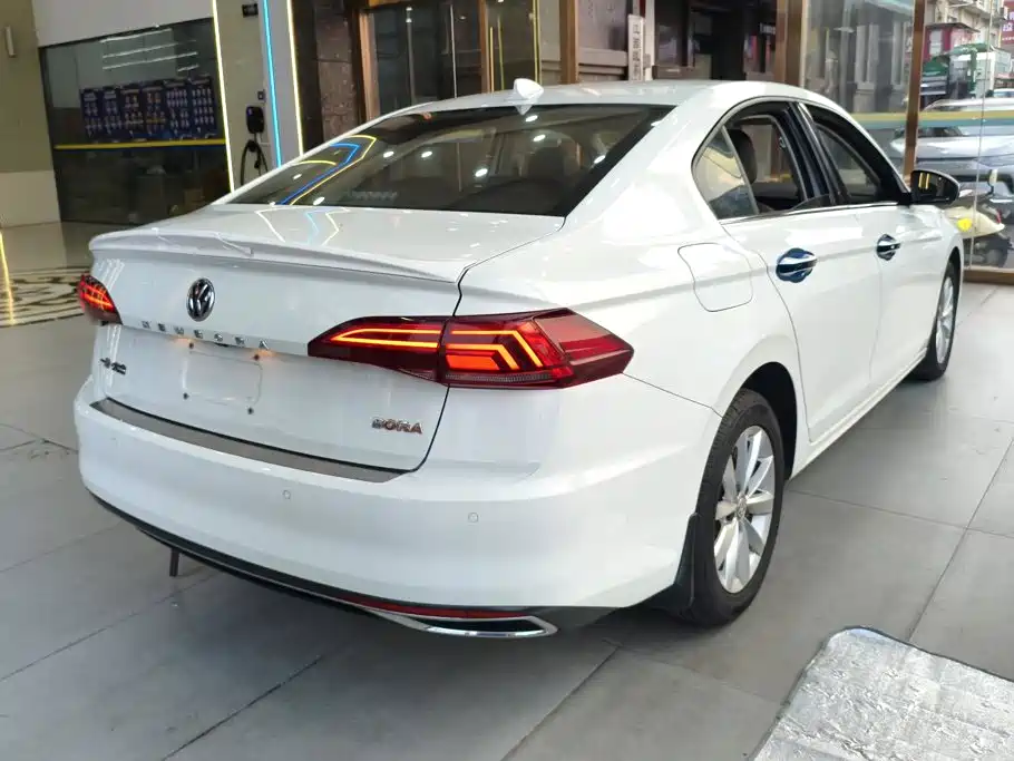 Volkswagen Bora — миниатюра 3