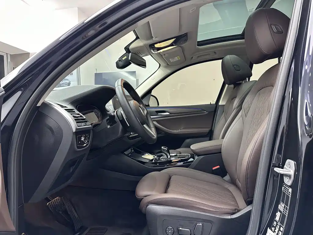 BMW X3 — миниатюра 10