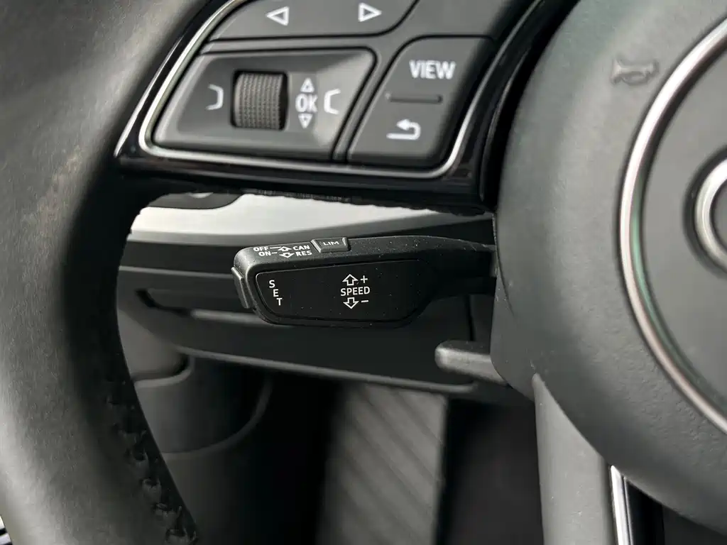 Audi A4L — миниатюра 10
