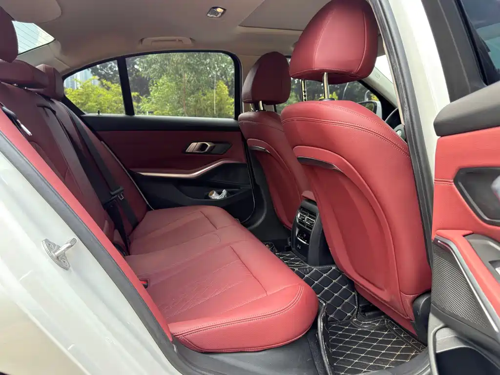 BMW 3 Series — миниатюра 11