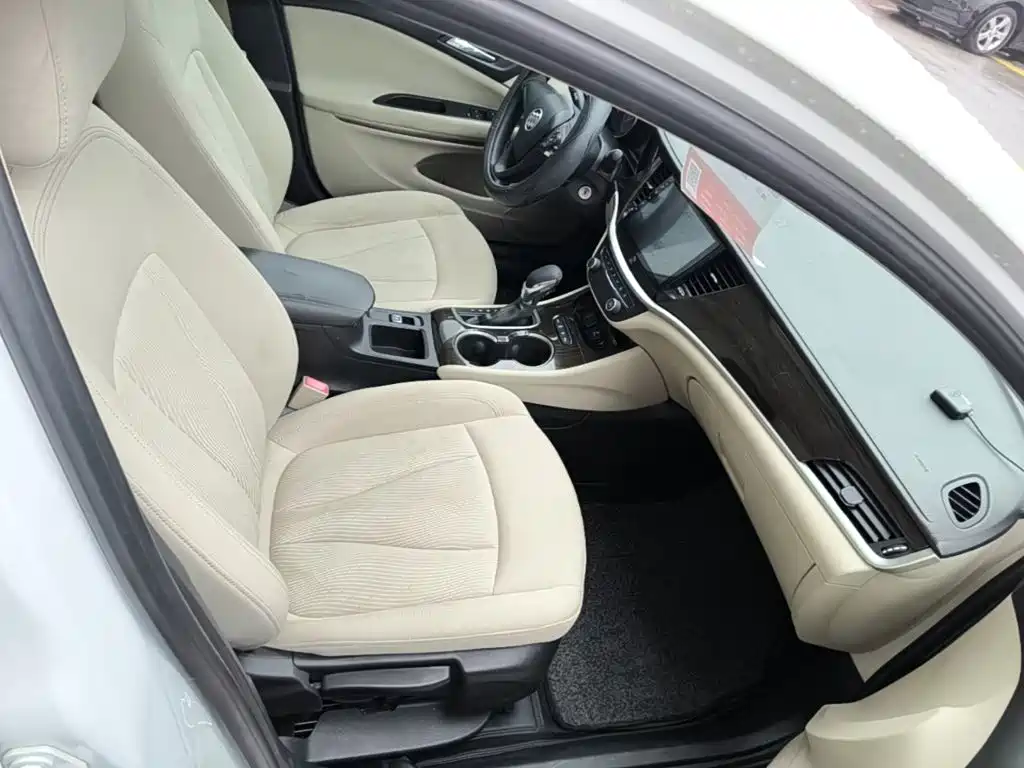 Buick Verano — миниатюра 25