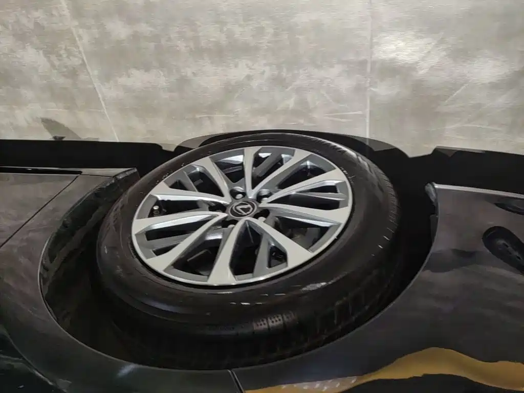 Lexus ES — миниатюра 23