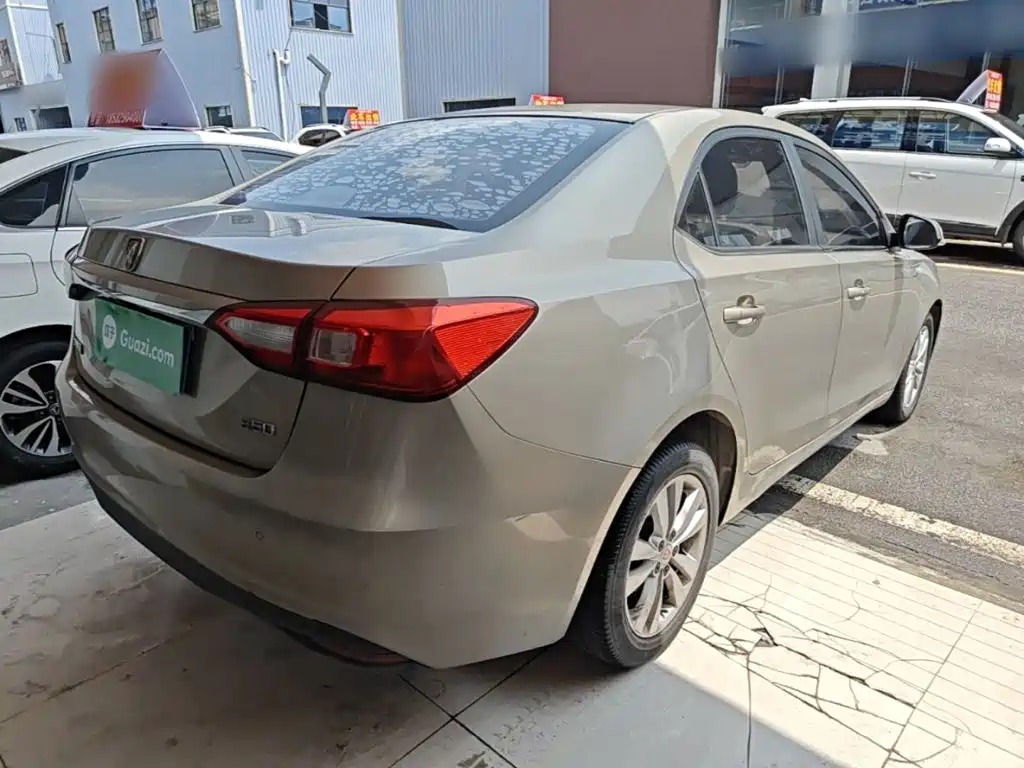 Roewe 360 — миниатюра 7