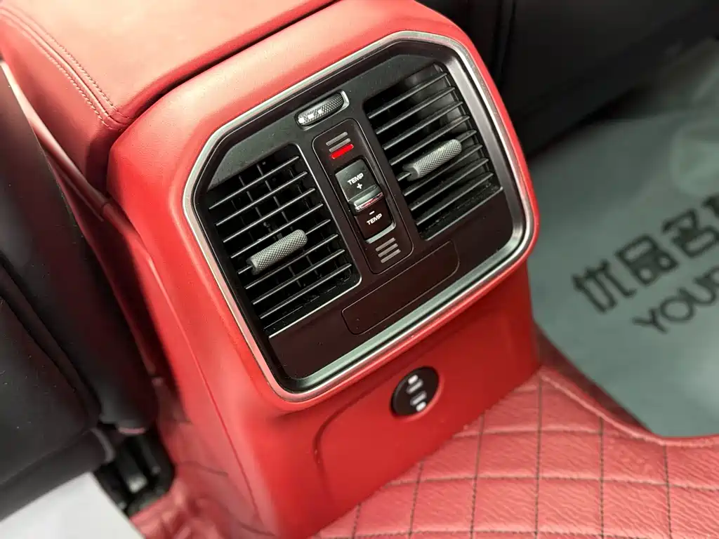 Porsche Macan — миниатюра 27