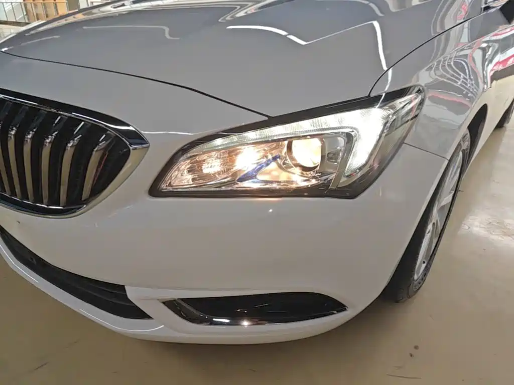 Buick Verano — миниатюра 24