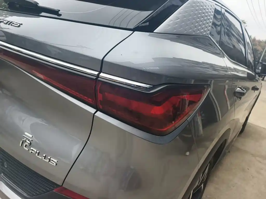 BYD Yuan Plus — миниатюра 8