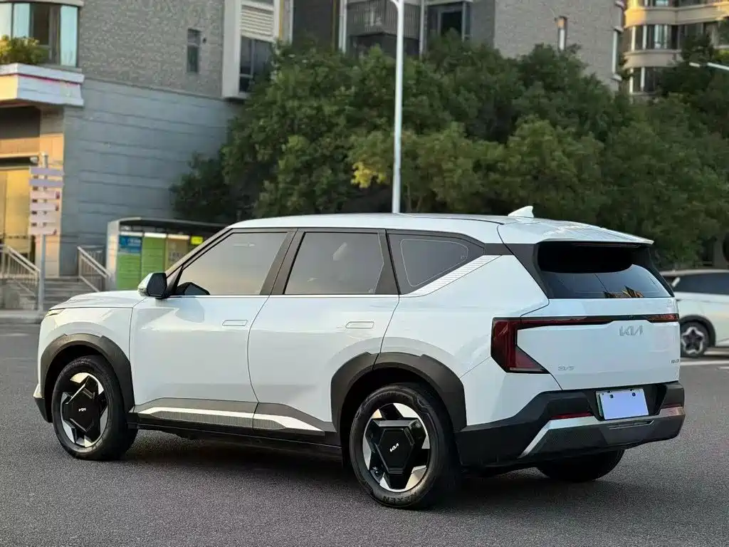 Kia EV5 — миниатюра 6