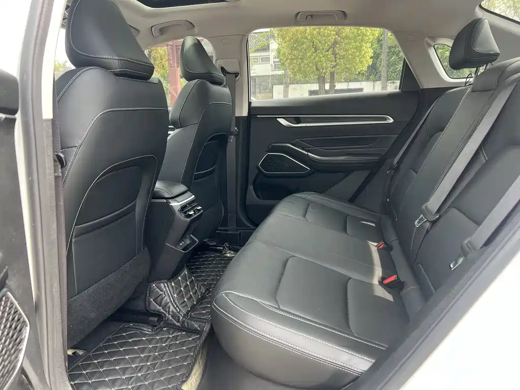 Geely Emgrand 2023 4 Champion 1.5L CVT Luxury