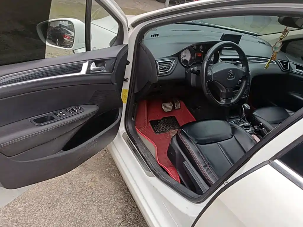 Peugeot 308 — миниатюра 16