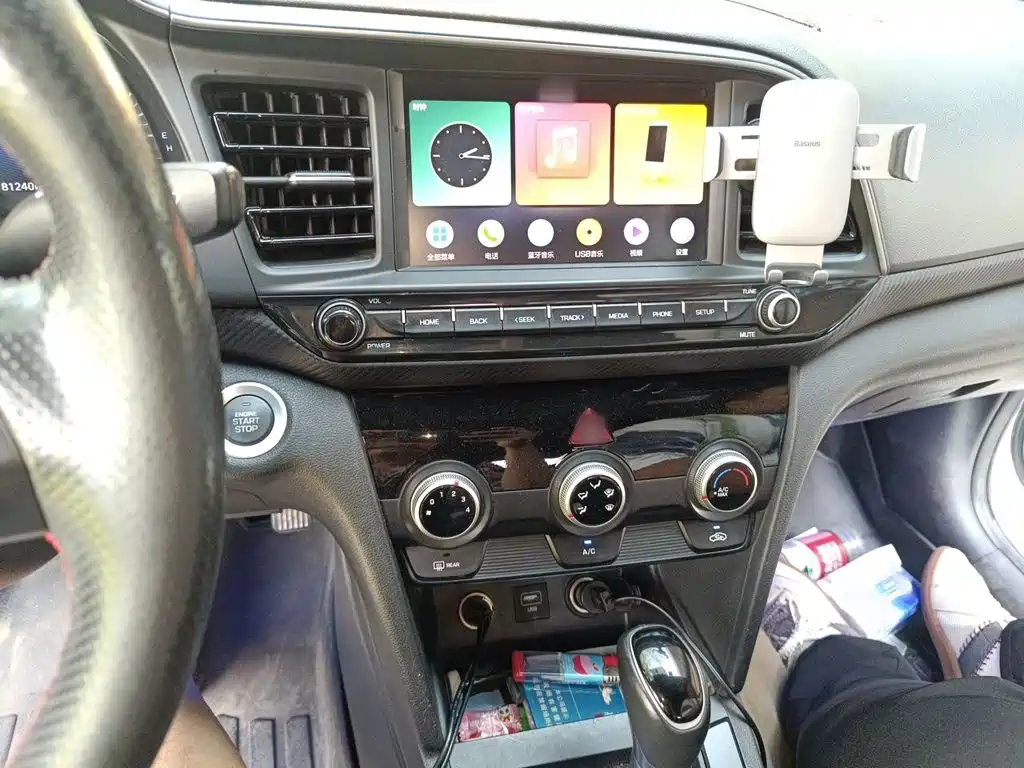Hyundai Elantra — миниатюра 6