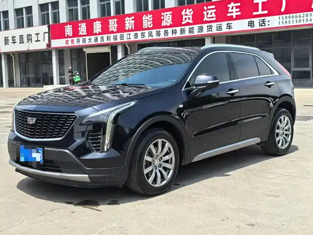 CADILLAC XT4