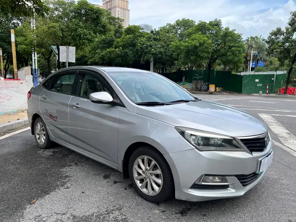 Changan V7 — миниатюра 3