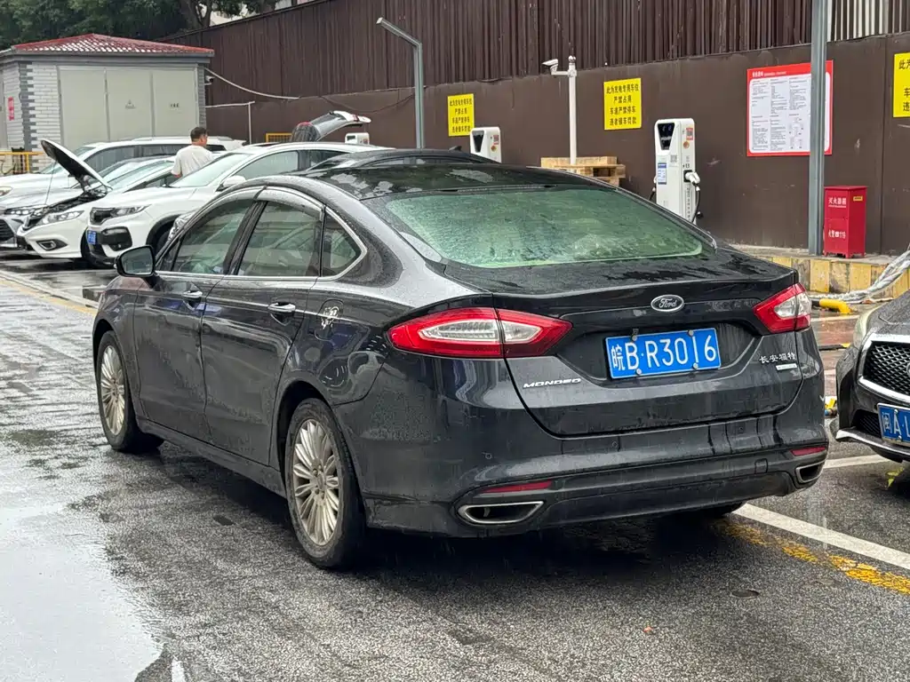 Ford Mondeo — миниатюра 3