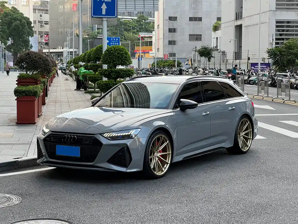 Audi RS 6