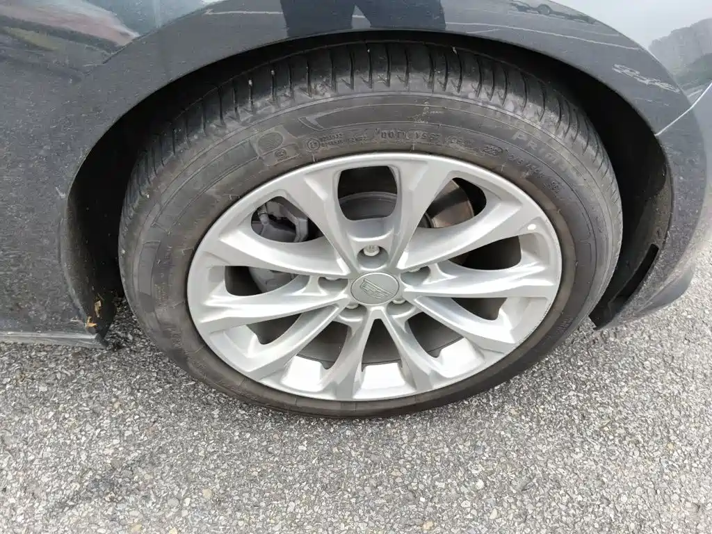 Cadillac CT5 — миниатюра 8
