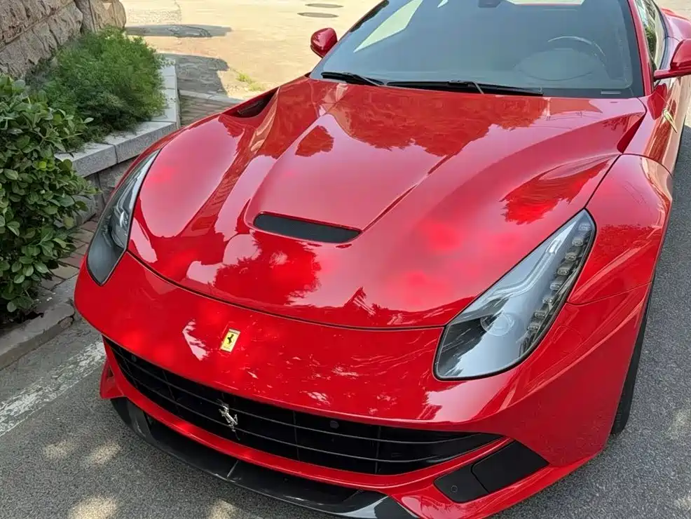 Ferrari F12berlinetta — миниатюра 3