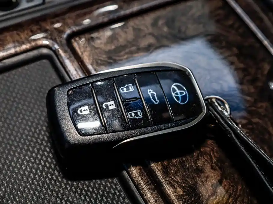 Toyota Vellfire — миниатюра 21