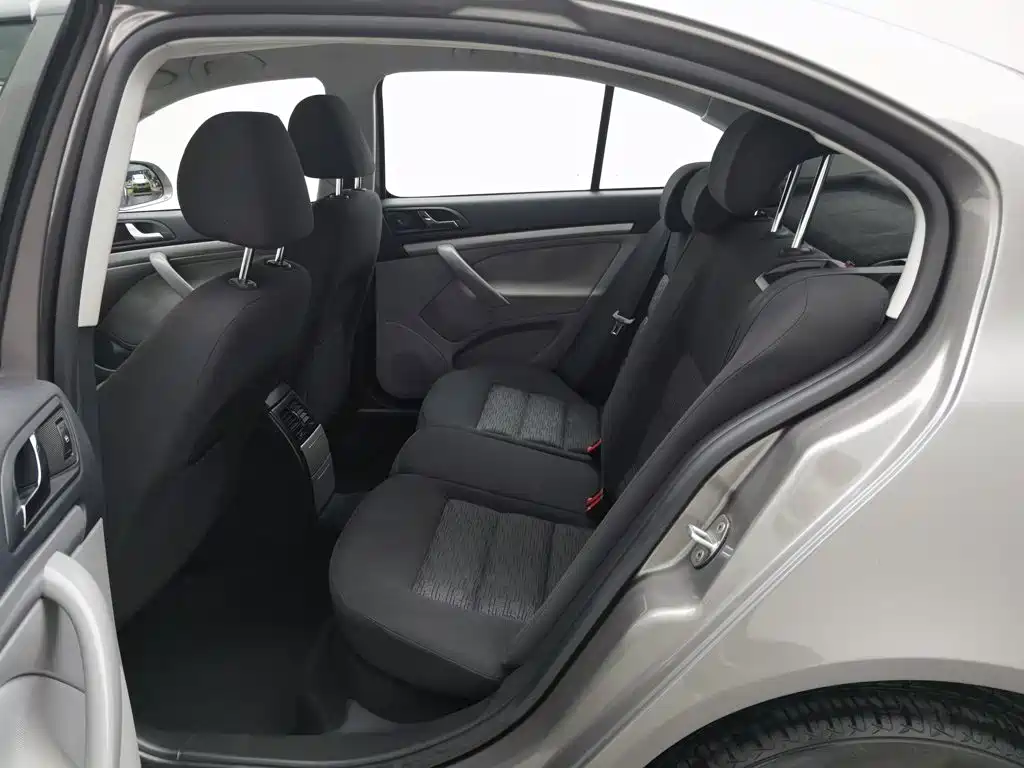 Skoda Octavia — миниатюра 15