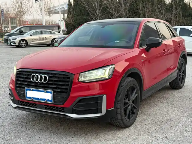 audi q2l