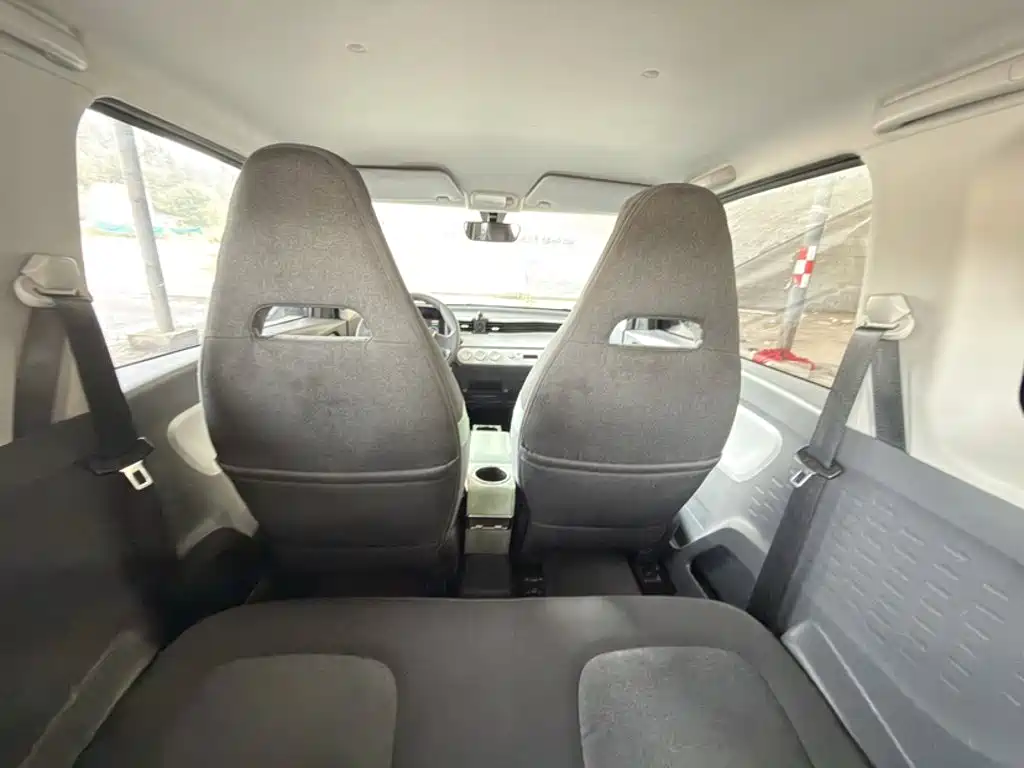 Wuling MINIEV — миниатюра 9