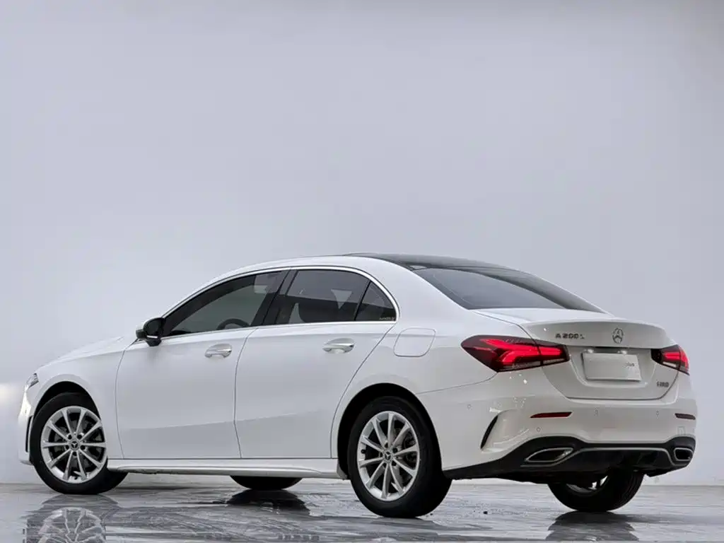 Mercedes-Benz A-Class — миниатюра 11