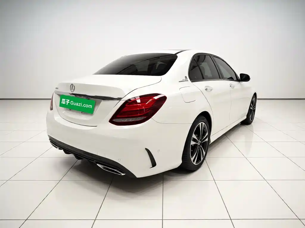 Mercedes-Benz C-Class — миниатюра 6