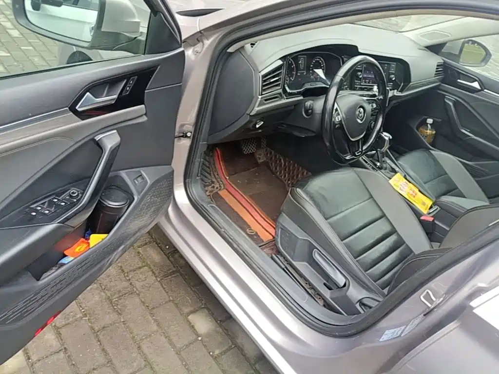 Volkswagen Sagitar — миниатюра 16